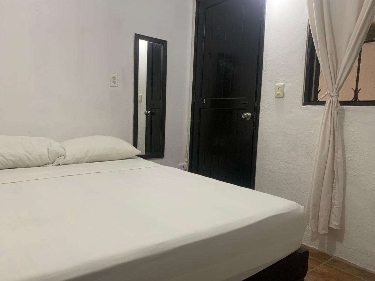 Moonshine Hotel Πλάγια Ντελ Κάρμεν Εξωτερικό φωτογραφία