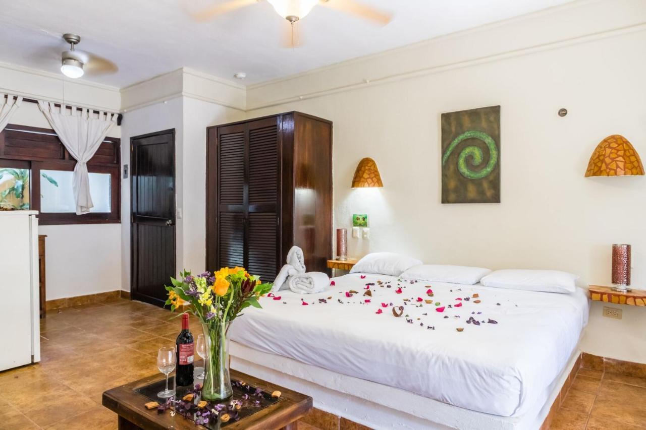 Moonshine Hotel Πλάγια Ντελ Κάρμεν Εξωτερικό φωτογραφία