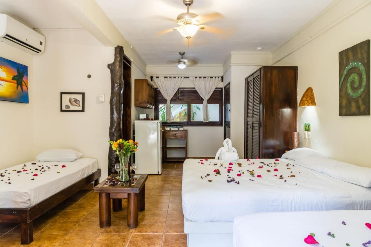 Moonshine Hotel Πλάγια Ντελ Κάρμεν Εξωτερικό φωτογραφία